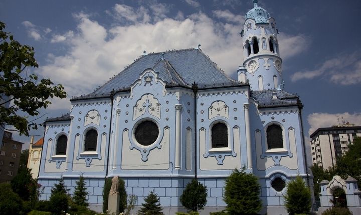 blå kyrkan bratislava