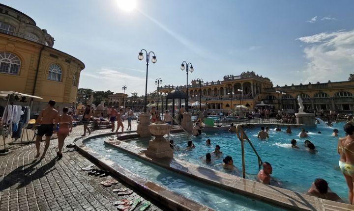 termalbad i budapest Széchenyi