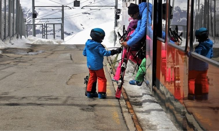 skidorter med tågförbindelse i sverige