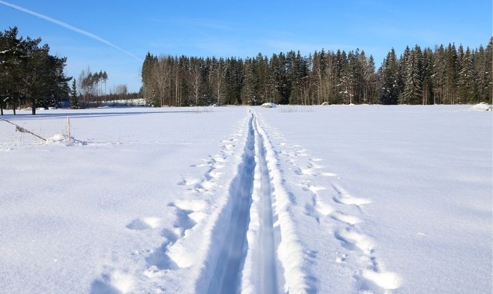 när kan man åka längdskidor i västerås