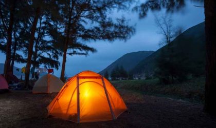 Bästa campinglampan 2022 (4 bra lampor för tält & camping)