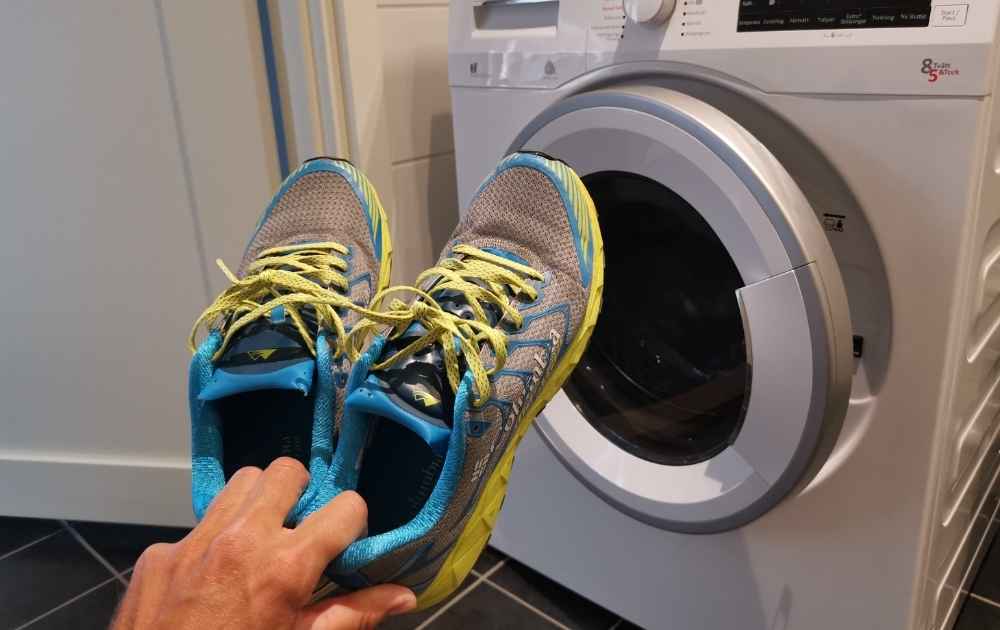 tvätta skor i tvättmaskin så det luktar godare